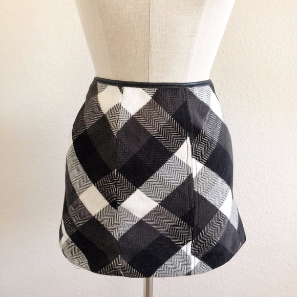 Free People Dresses & Skirts - Free People Mini Skirt Twiggy Black & White Plaid